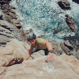 SUUNTO VERTICAL TITANIUM SOLAR BLACK sports watch