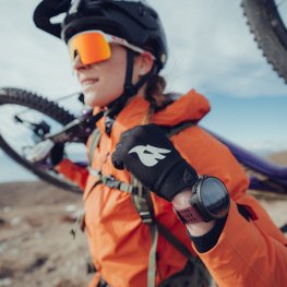 SUUNTO VERTICAL BLACK RUBY sports watch